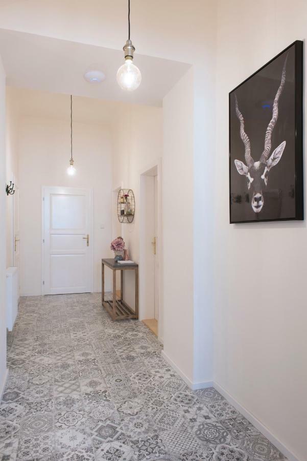 Appartamento Kent Ridge Loft Praga Esterno foto