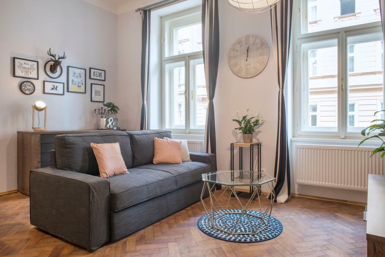 Appartamento Kent Ridge Loft Praga Esterno foto