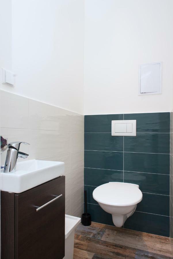 Appartamento Kent Ridge Loft Praga Esterno foto