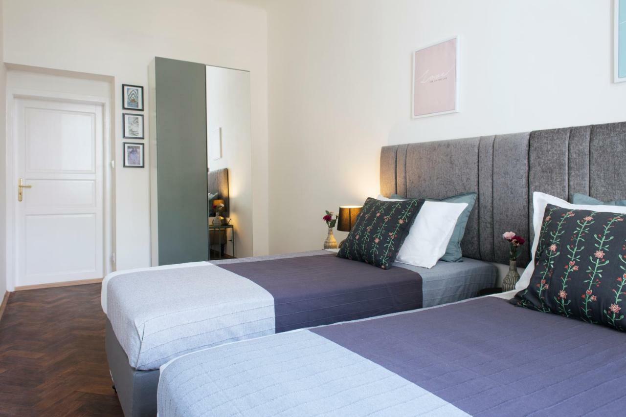 Appartamento Kent Ridge Loft Praga Esterno foto