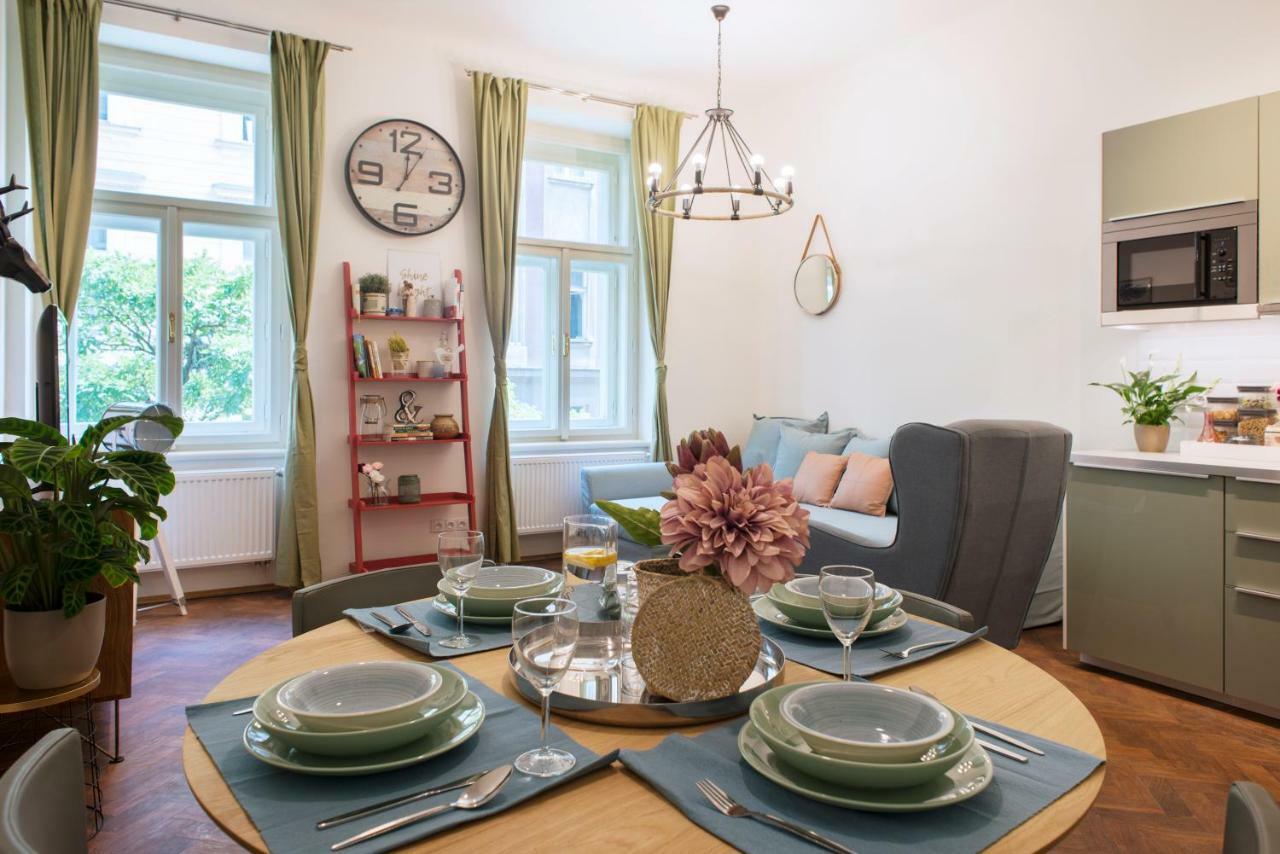 Appartamento Kent Ridge Loft Praga Esterno foto