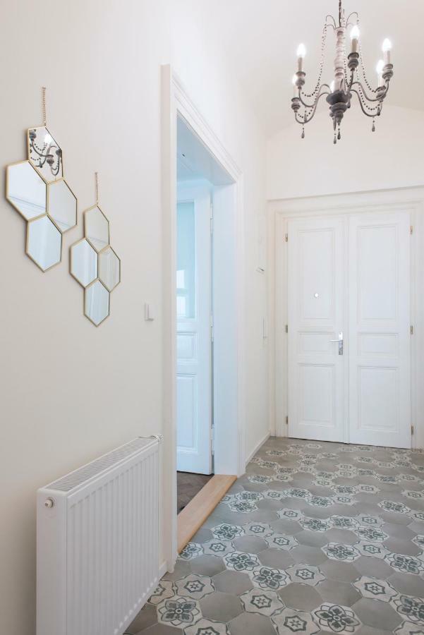 Appartamento Kent Ridge Loft Praga Esterno foto