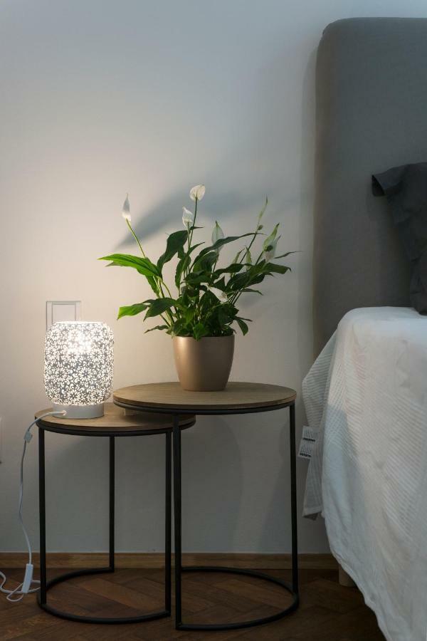 Appartamento Kent Ridge Loft Praga Esterno foto