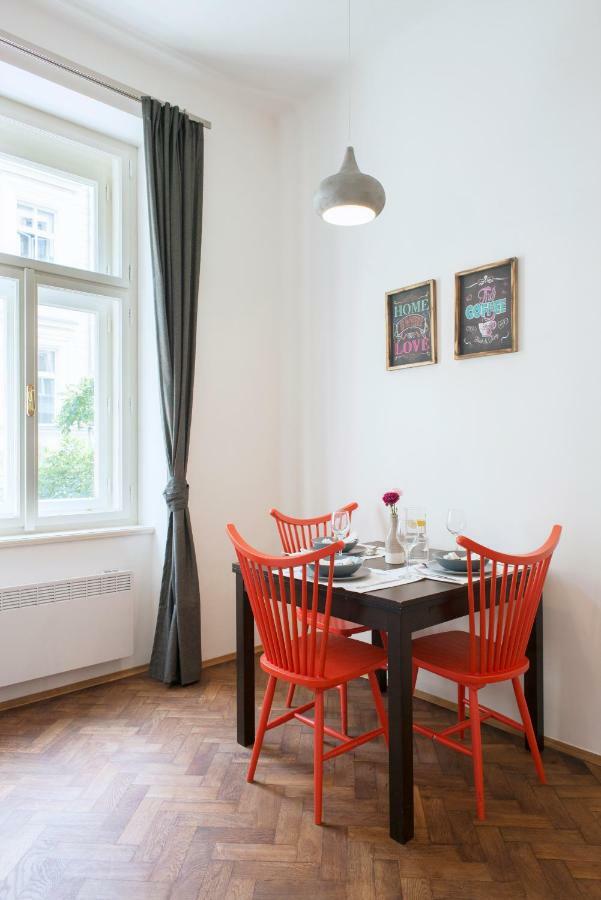 Appartamento Kent Ridge Loft Praga Esterno foto