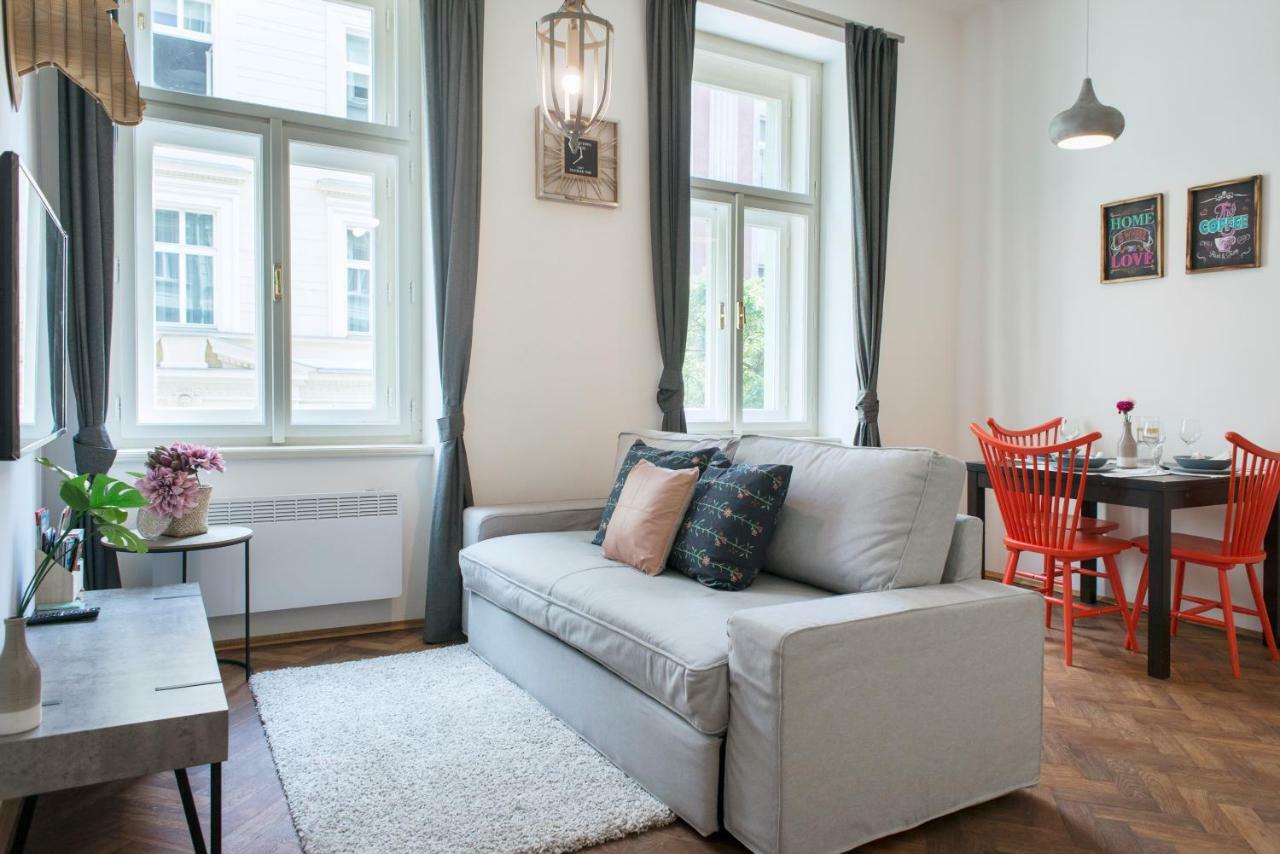 Appartamento Kent Ridge Loft Praga Esterno foto